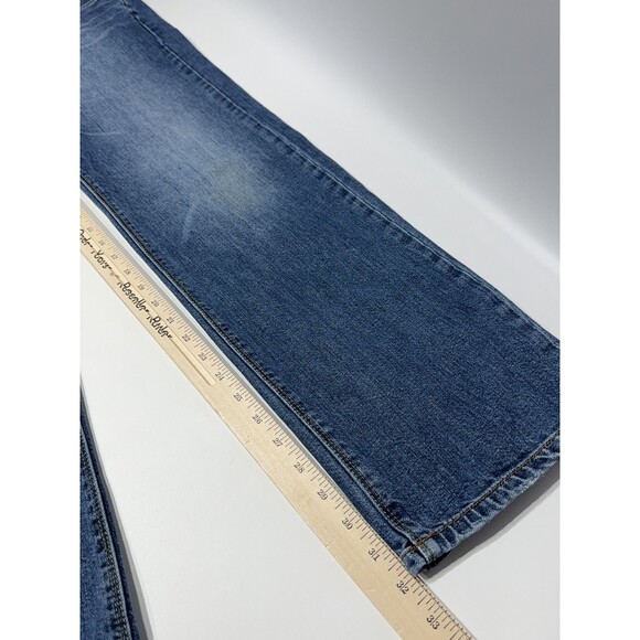 Tommy Bahama Men’s Standard Fit Jeans Medium Wash Size 32x32 (J2) - Picture 8 of 8